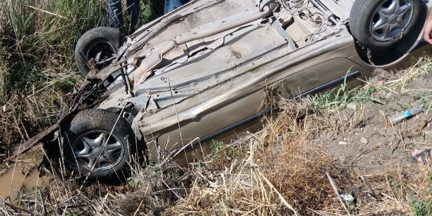 Diyarbakır’da korkunç kaza: Anne öldü, baba ve iki oğlu ağır yaralandı