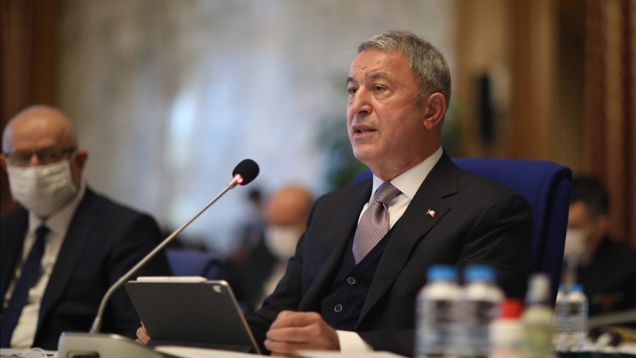 Bakan Akar, S-400 için net konuştu: Kullanmak için aldık, satmak için değil!