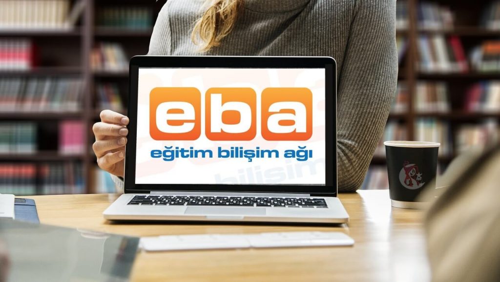 Trabzon'daki öğrencinin EBA şifresini ele geçirdi! Derslere girip hakaretler yağdırdı