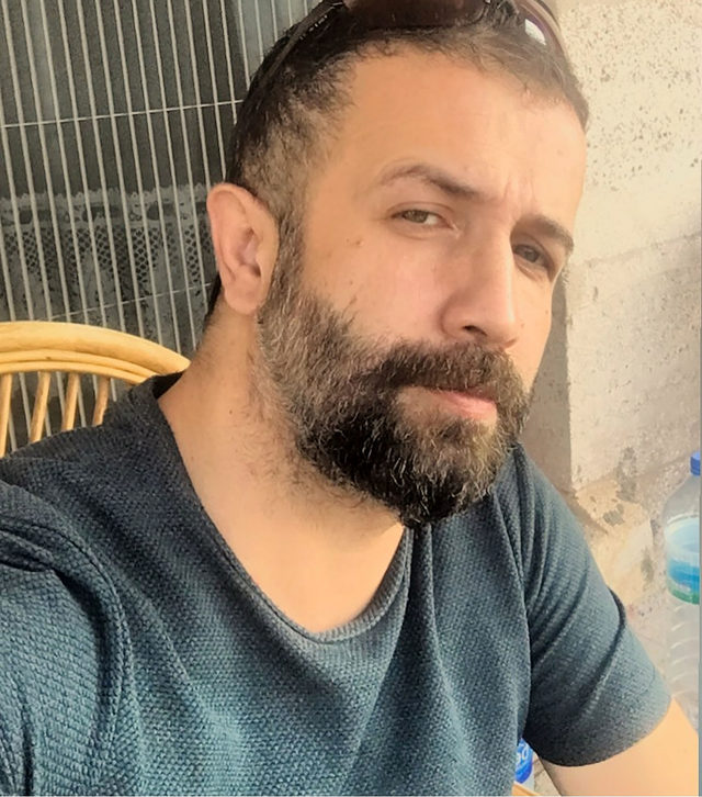 Ünlü senarist ve yapımcı Alper Alpözgen arkadaşının evinde ölü bulundu! evinde ölü bulundu!