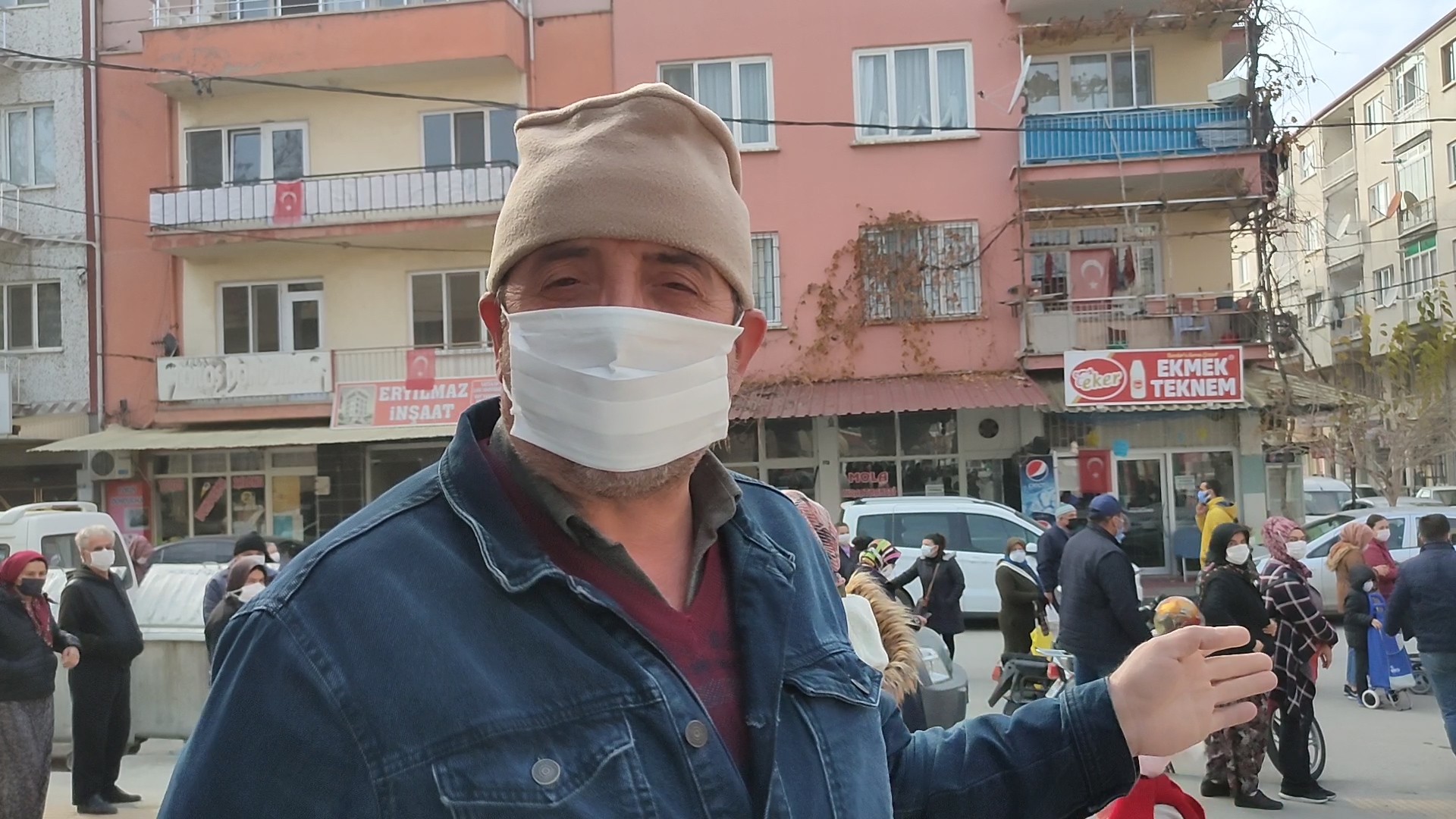 HES Kodu uygulaması işkenceye dönüştü! Pazara girişlerde metrelerce kuyruk oluştu 