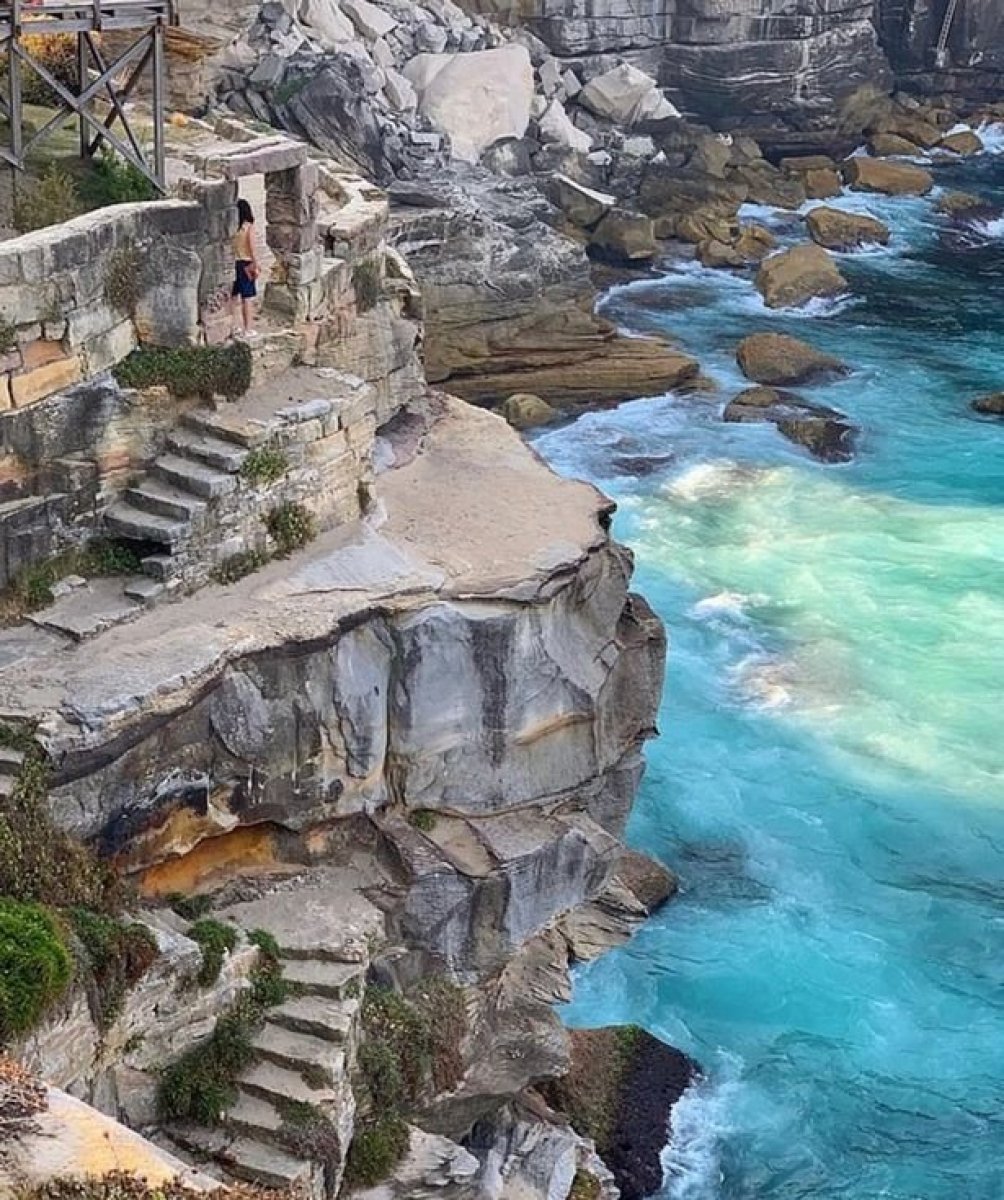 21 yaşındaki model, selfie çekmek için tırmandığı çitlerden düşerek feci şekilde can verdi!