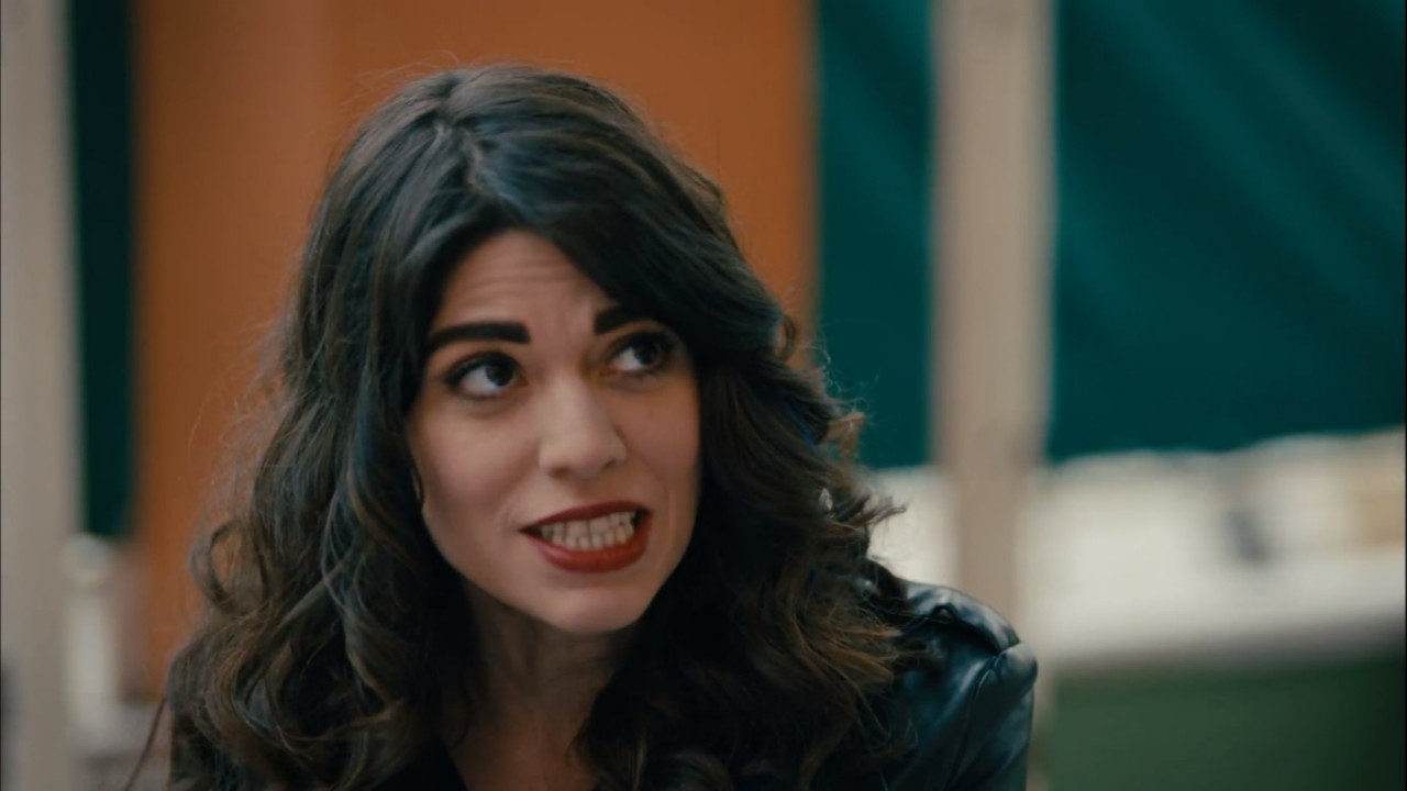 Ünlü oyuncu Ceren Moray'dan sıfır makyajlı paylaşım!