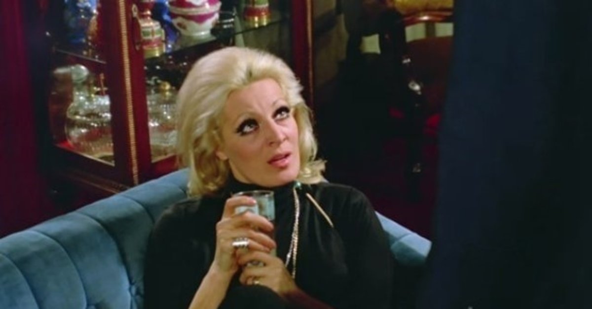 Yeşilçam'ın kötü kadını Lale Belkıs'ın son hali görenleri şaşırttı! 10 kez kürtaj olduğu iddia edilmişti