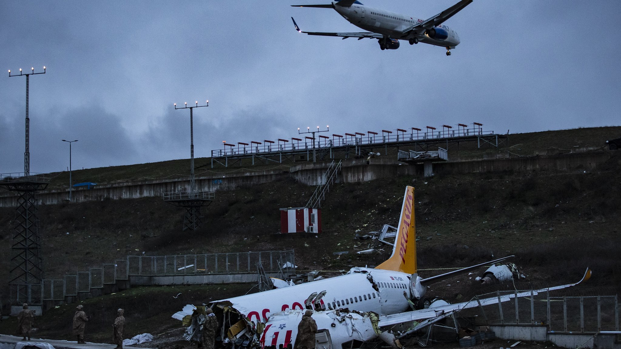 Son dakika haberi... Sabiha Gökçen Havalimanı'ndaki uçak kazasına ilişkin flaş gelişme: Bilirkişi raporu yayımlandı!
