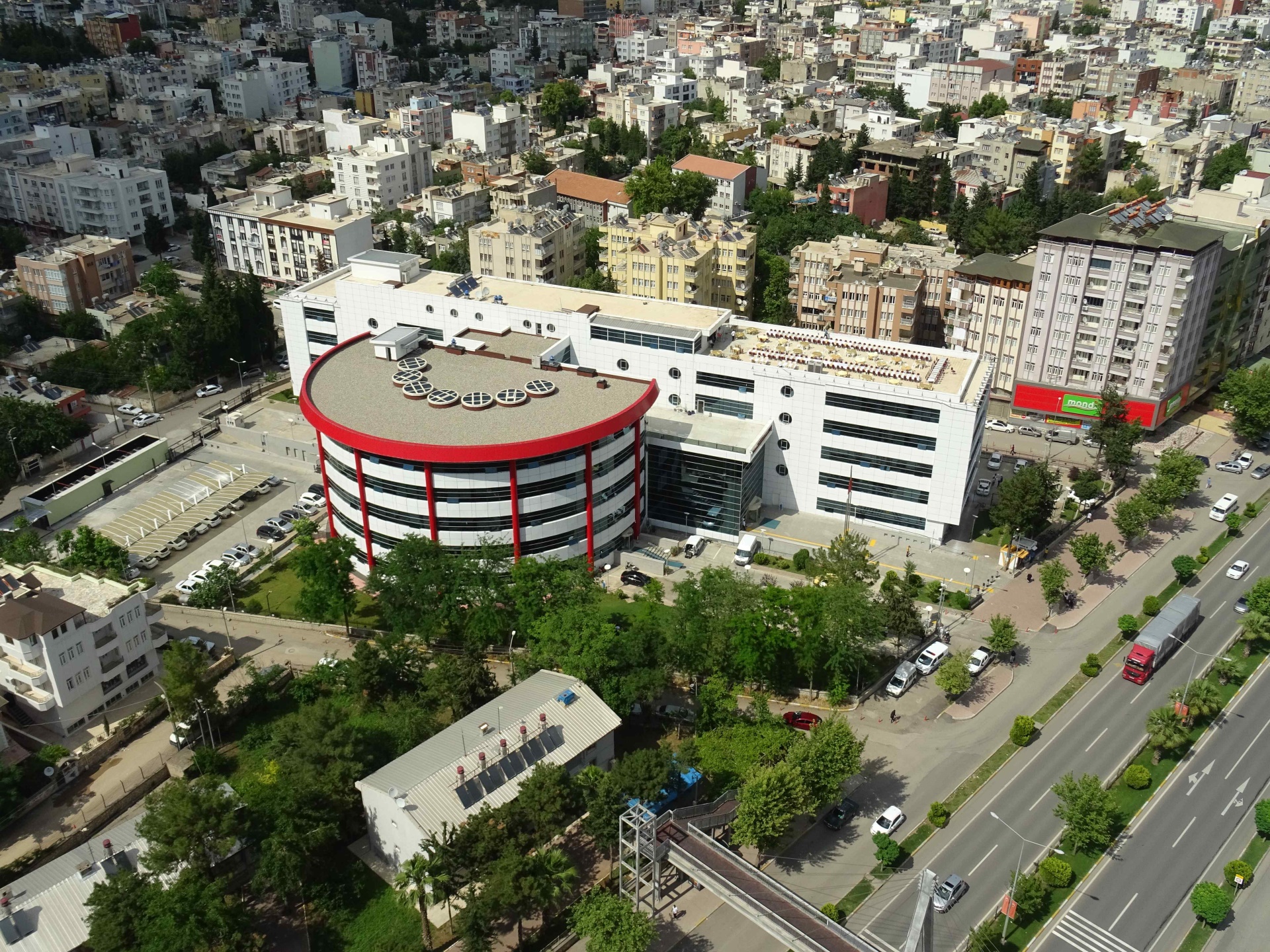 Adıyaman Belediyesi'nde usuzlsüzlük: Memurlara gönderilen ikramiyeyi yöneticiler paylaşmış!