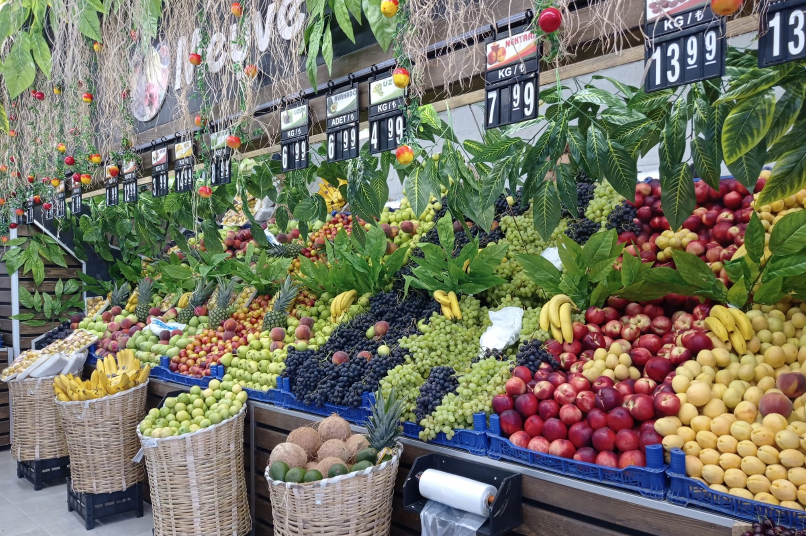 1 Ocak 2021 marketler açık mı? 4 günlük yasakta A-101, ŞOK, BİM, Hakmar, Carrefour, Migros açık mı?