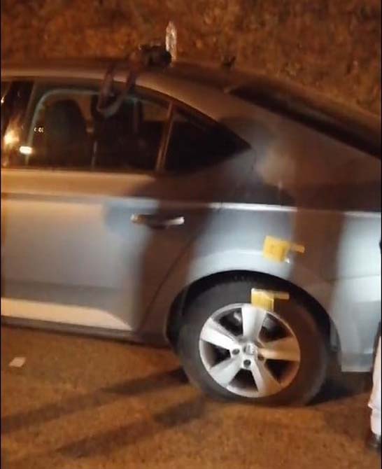 Gelecek Partisi İzmir İl Başkanı Cüneyt İşçilik'in aracı kurşun yağmuruna tutuldu