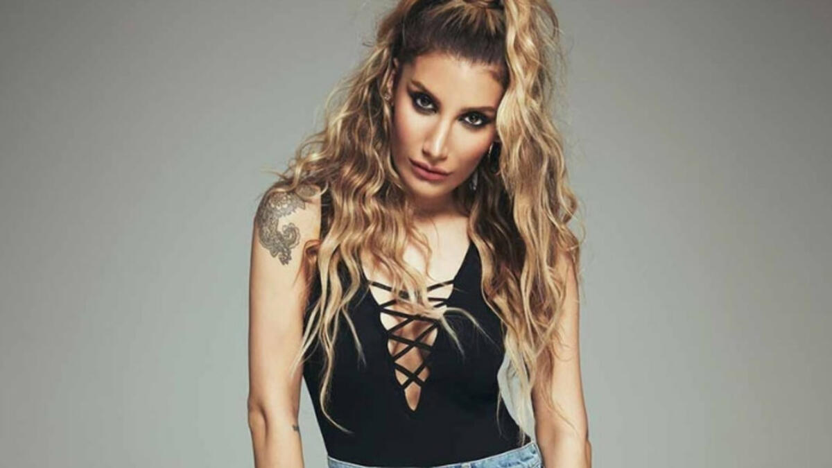 Sagopa Kajmer'in şarkısını seslendiren İrem Derici'ye Kolera'dan ağzı alınmayacak küfür!