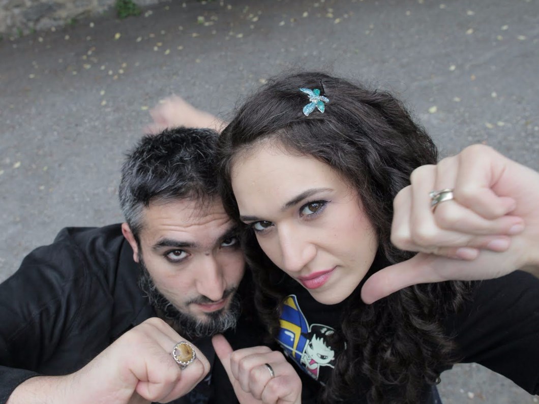 Sagopa Kajmer'in şarkısını seslendiren İrem Derici'ye Kolera'dan ağzı alınmayacak küfür!