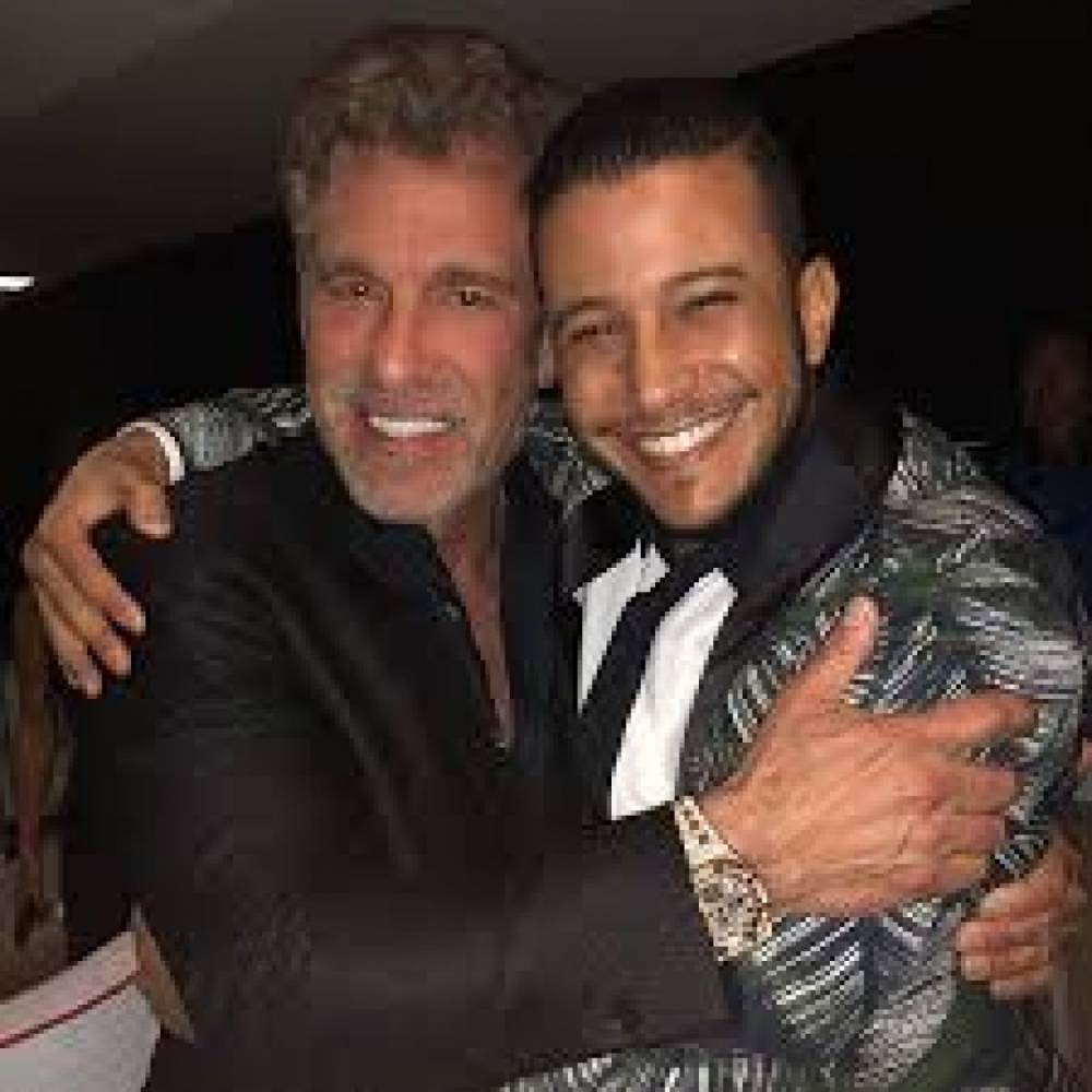 Şeyma Subaşı'ndan olay yaratan poz! Yeni sevgilisini ilk kez paylaştı!