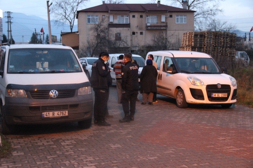 Kocaeli'de aile dramı: Geçen ay ayrıldığı eşini üç çocuğunun gözü önünde katletti!