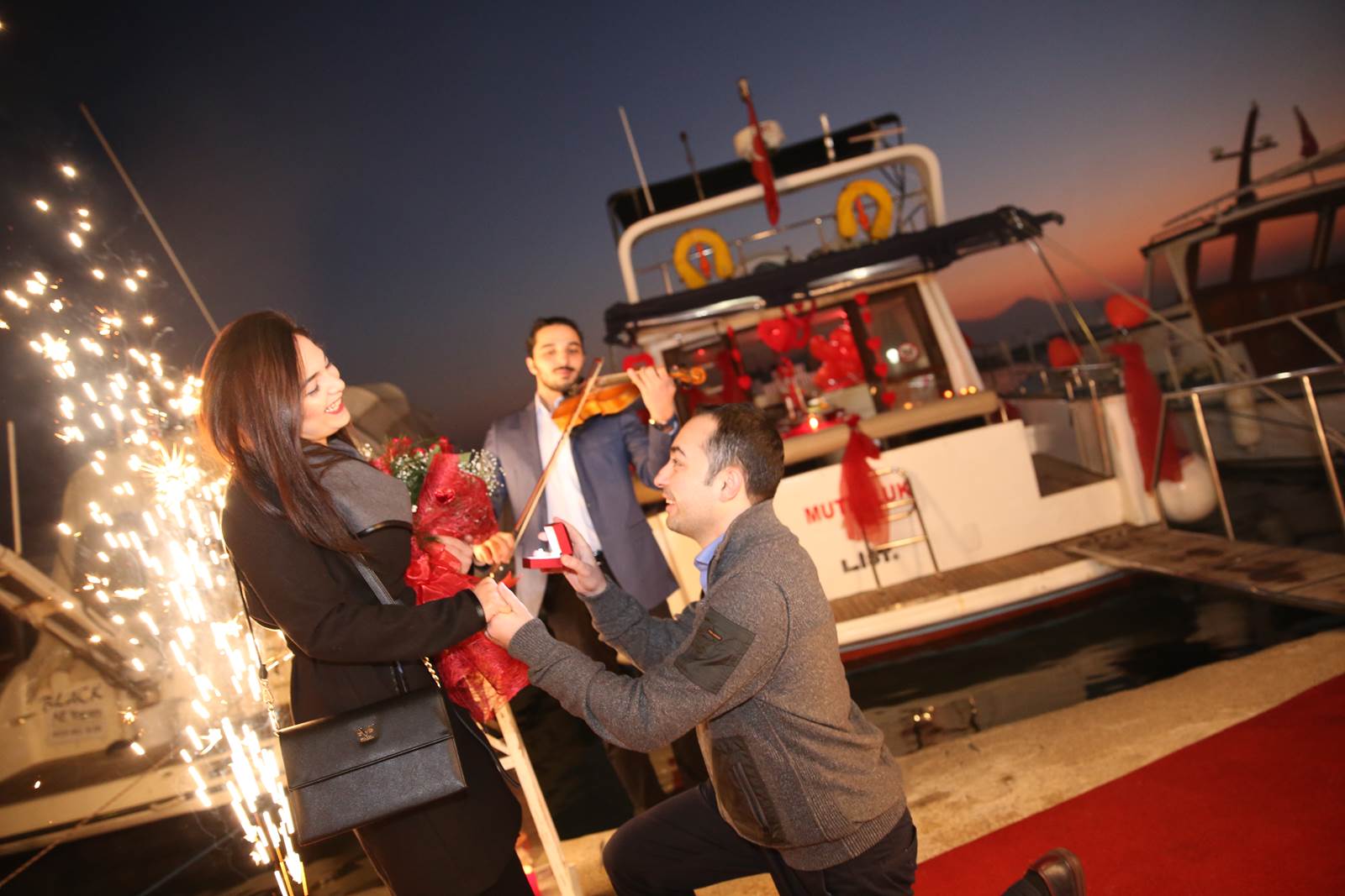 Rüyada Evlilik Teklifi Görmek / Rüyada Evlilik Teklifi Almak Tabiri 