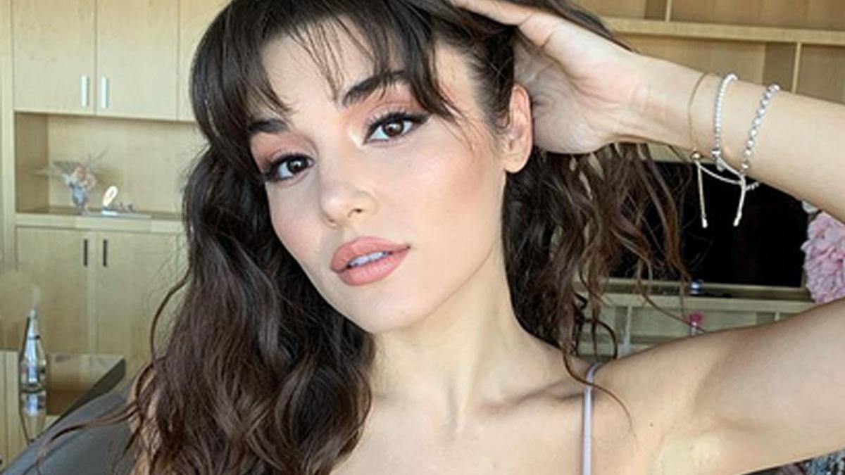 Hande Erçel'in ev haliyle yaptığı paylaşım sosyal medyayı salladı!