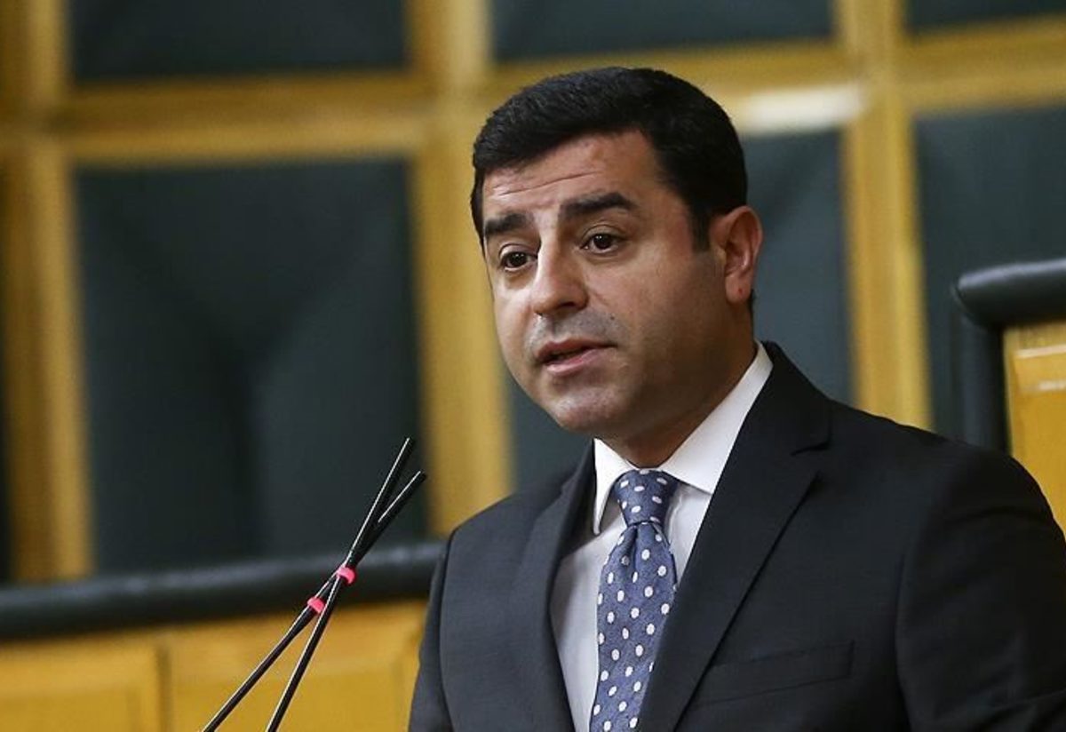 Kobani iddianamesi kabul edildi: Selahattin Demirtaş'ın da aralarında bulunduğu 108 sanığa müebbet istemi 