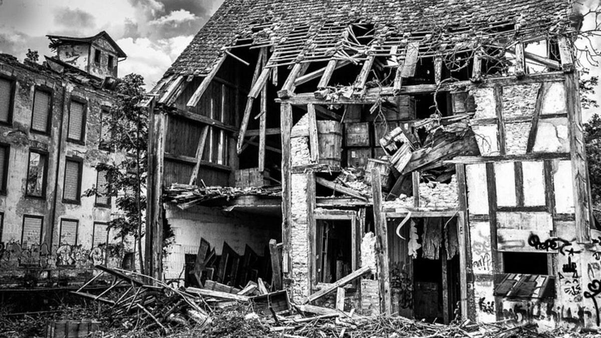 Rüyada Eski Ev Görmek / Rüyada Eski Ev Almak Tabiri