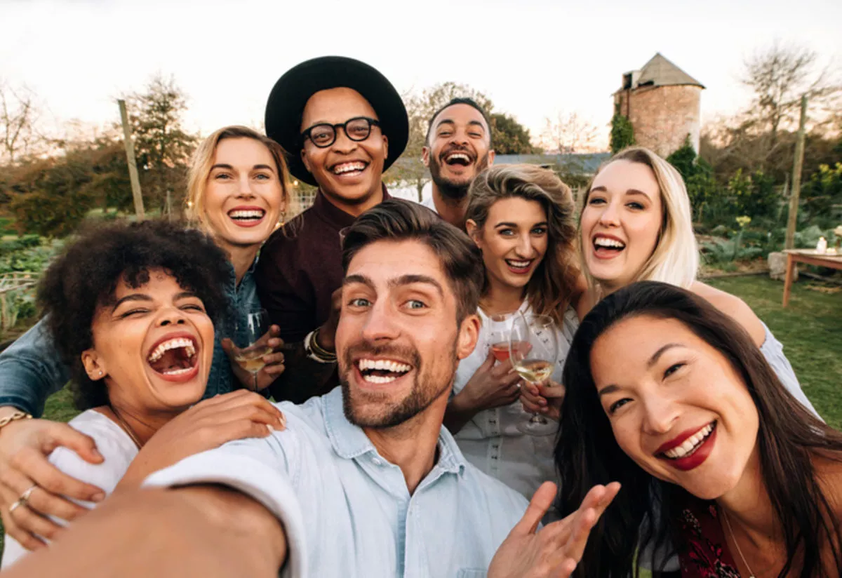 Rüyada Eski Arkadaş Görmek / Rüyada Eski Arkadaşını Görmek Tabiri