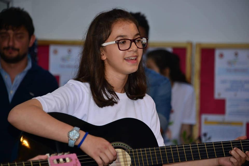 Başına yorgun mermi isabet eden 17 yaşındaki Büşra, son yolculuğuna uğurlandı!