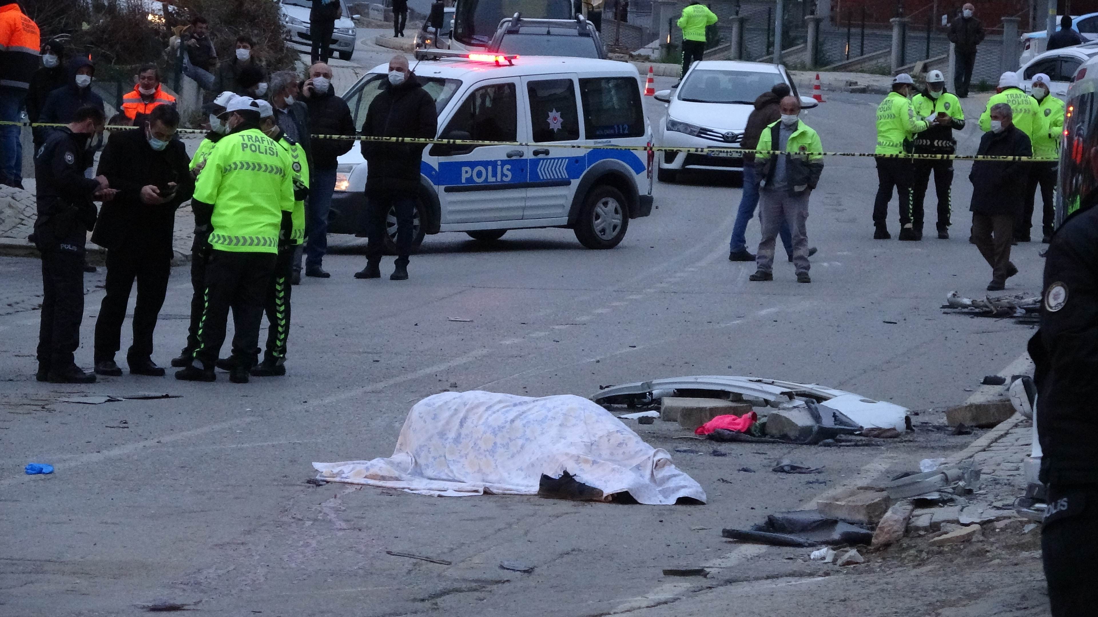Samsun'da can pazarı! Atakum Belediyesinin servis midibüsü devrildi: 2 ölü, 20 yaralı