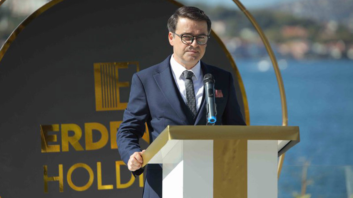 Çukur 111. yeni bölümünden ilk sahne yayınlandı! Efsane oyuncu kadroya yeniden dahil oluyor