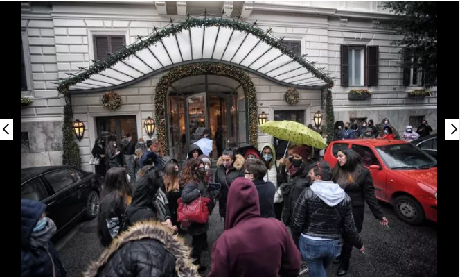 Roma'da Can Yaman izdihamı yaşandı!