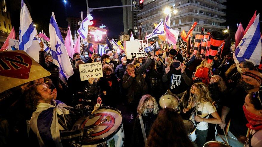 İsrail halkı sokaklarda: Karantina, Netanyahu protestolarına engel olamadı!