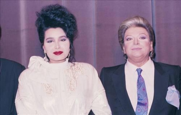 Bülent Ersoy, Özdemir Erdoğan'a ateş püskürdü!