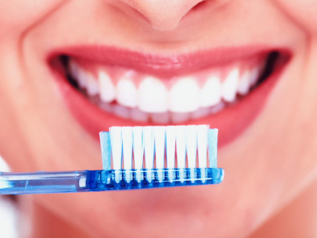 Rüyada Diş Fırçası Görmek / Rüyada Diş Macunu Görmek Tabiri