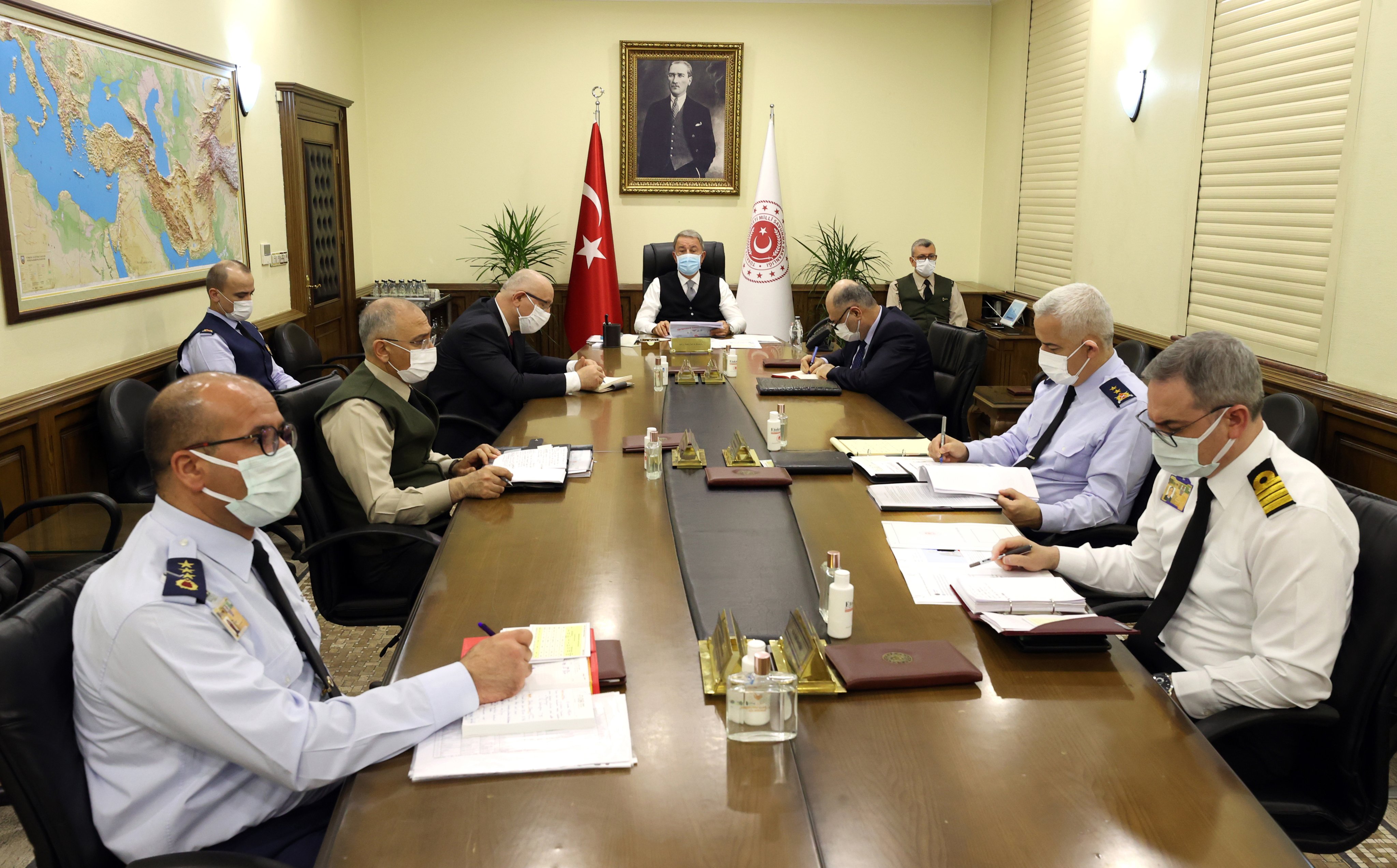 Bakan Hulusi Akar'dan Kemal Kılıçdaroğlu'nun 'Sözde Cumhurbaşkanı' sözlerine tepki!