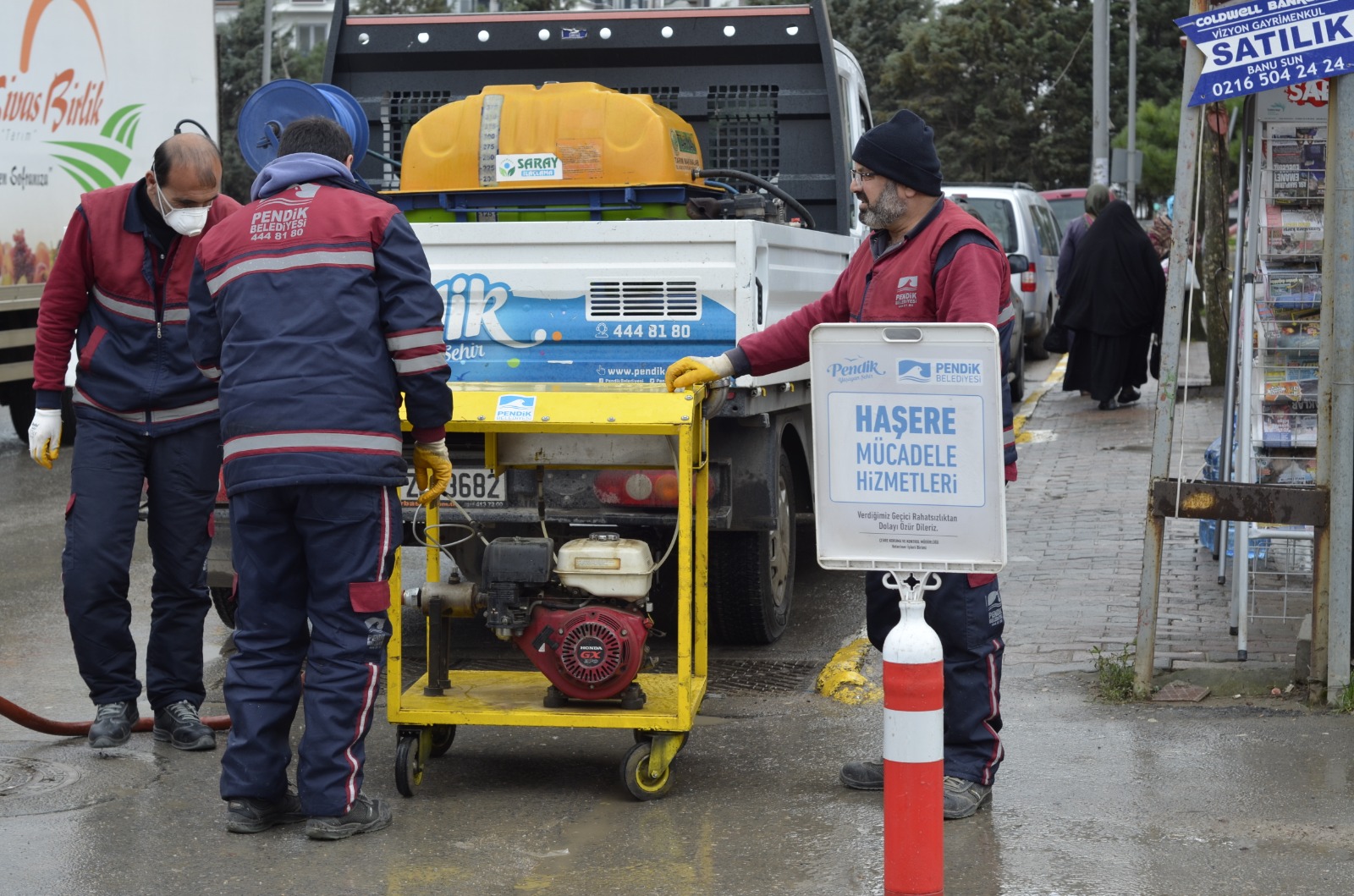 Pendik Belediyesi ekiplerinden haşerelere kaşı mücadeleye erken önlem!