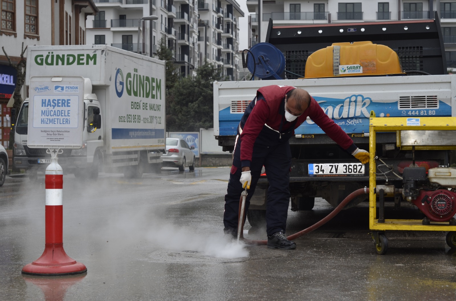 Pendik Belediyesi ekiplerinden haşerelere kaşı mücadeleye erken önlem!