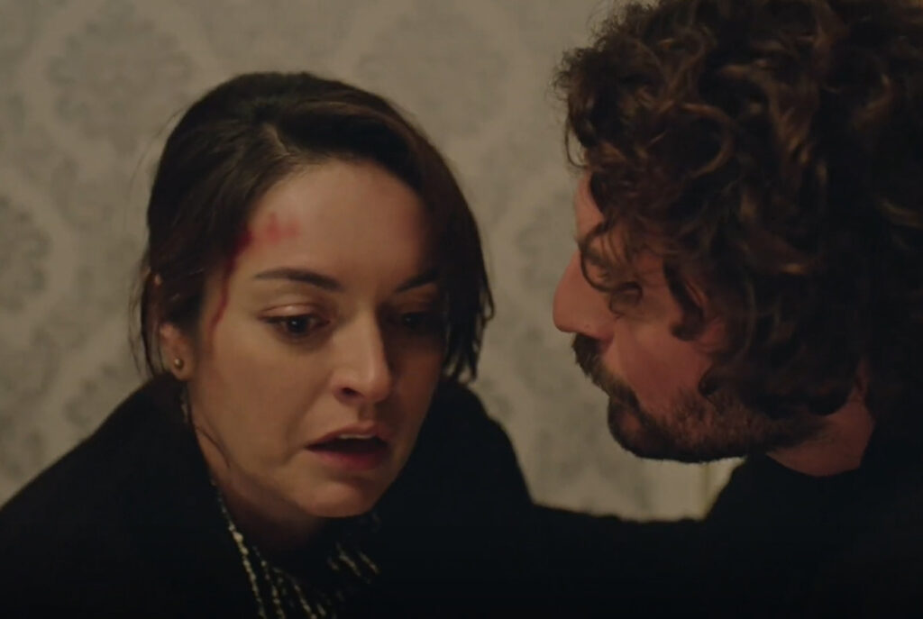 Masumlar Apartmanı 17. son bölümde Safiye'nin sinir krizi geçirdiği izleyenleri şok etti!