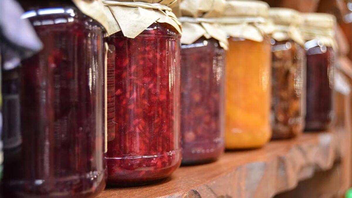 Rüyada Çilek Reçeli Yemek Tabiri