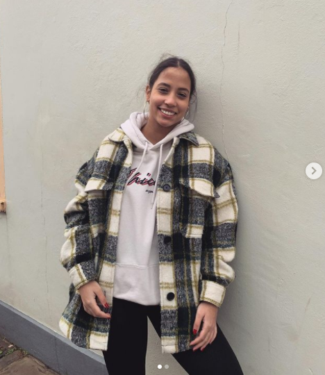 Nilüfer'in kızı Ayşe Nazlı'yı görenler tanıyamadı! Ayşe Nazlı genç kız oldu!i