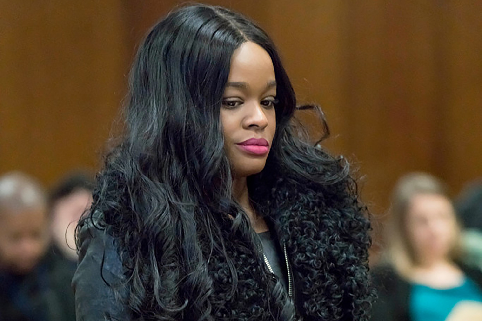 Şarkıcı Azealia Banks, ölen kedisini mezardan çıkarıp pişirdi! Şok eden görüntülere tepki gecikmedi!