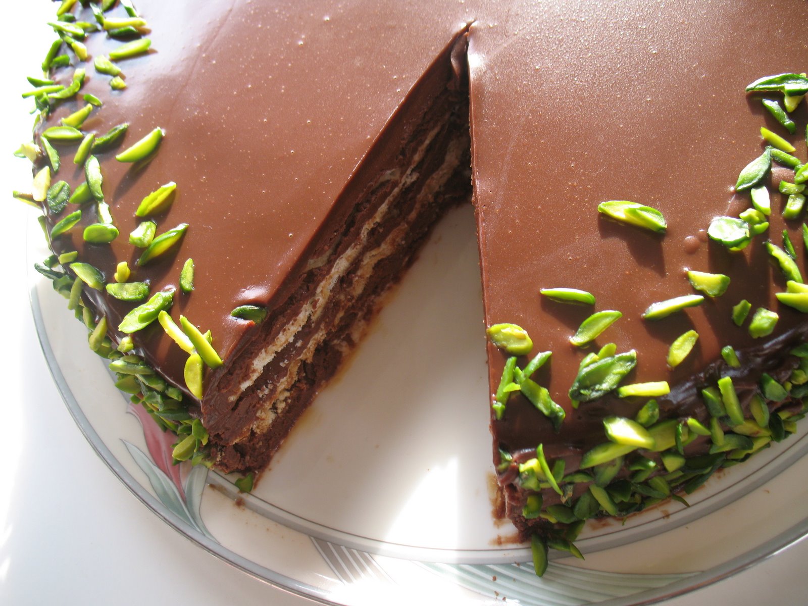 Rüyada Çikolatalı Pasta Görmek / Rüyada Çikolatalı Pasta Görmek Tabiri