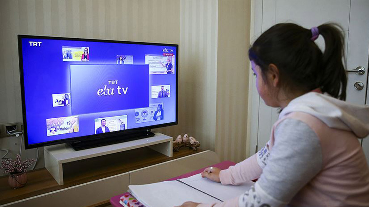 MEB duyurdu: Ders notu ve karne neye göre hesaplanacak?