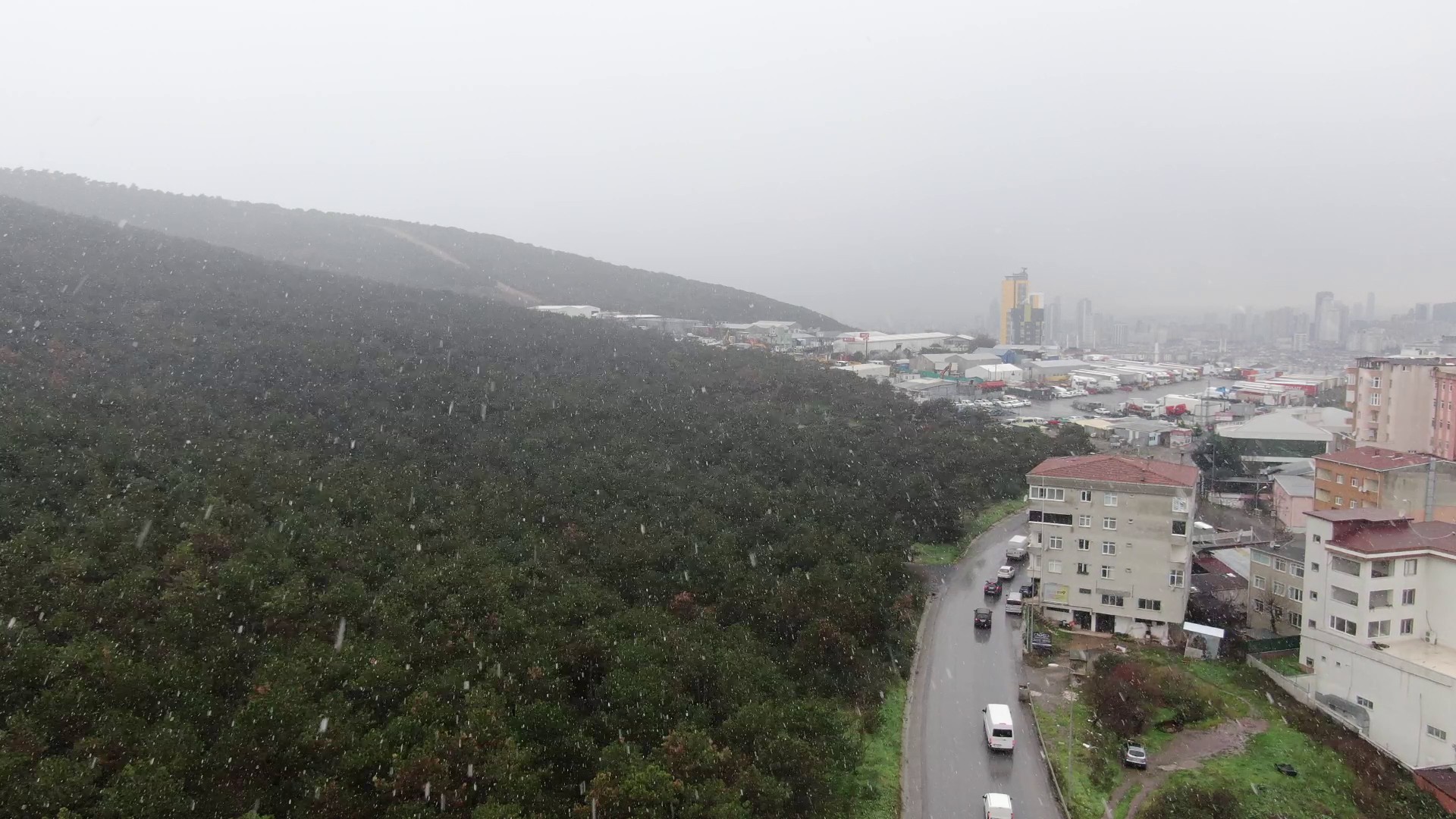 İstanbul'da kar yağışı başladı