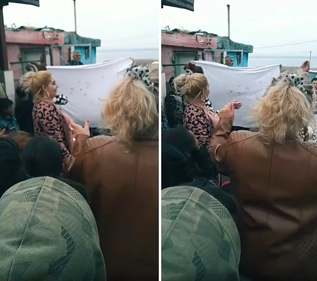 Gelinin 'Bakire' olduğunu kanıtlamak için kanlı çarşafla göbek attılar! Sosyal medya yıkıldı