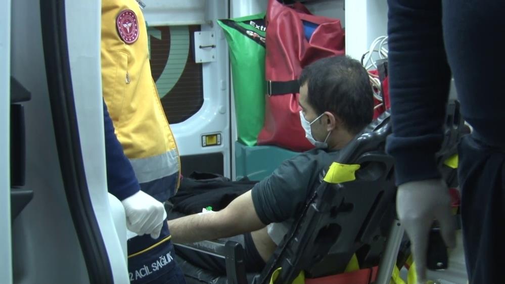 Pendik'te sarkıntılık yapan genç dehşet saçtı!