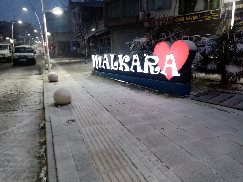 Marmara bölgesinde kar sevinci! Tekirdağ'da kar kalınlığı 10 santimetreye ulaştı