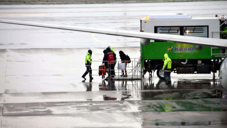 Samsun'dan havalanan uçak ani iniş yaptı! İşte nedeni...