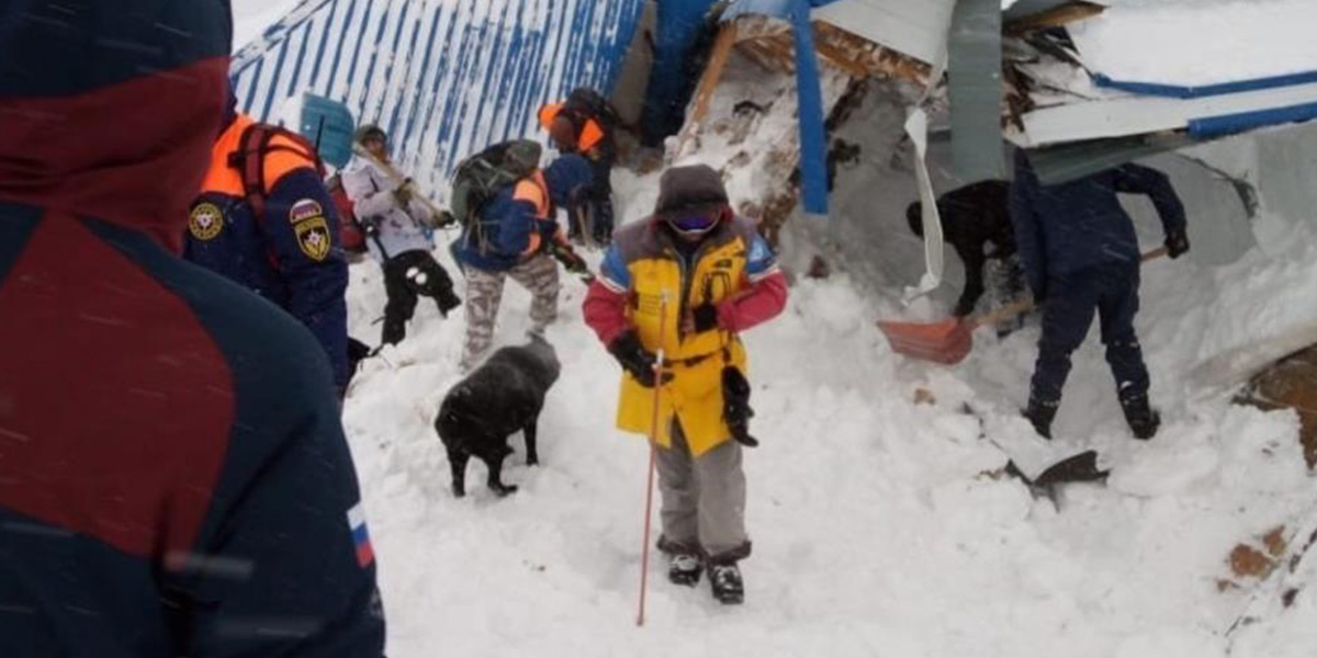 Rusya'da çığ felaketi: 1 kişi hayatını kaybetti, 12 kişi kayıp