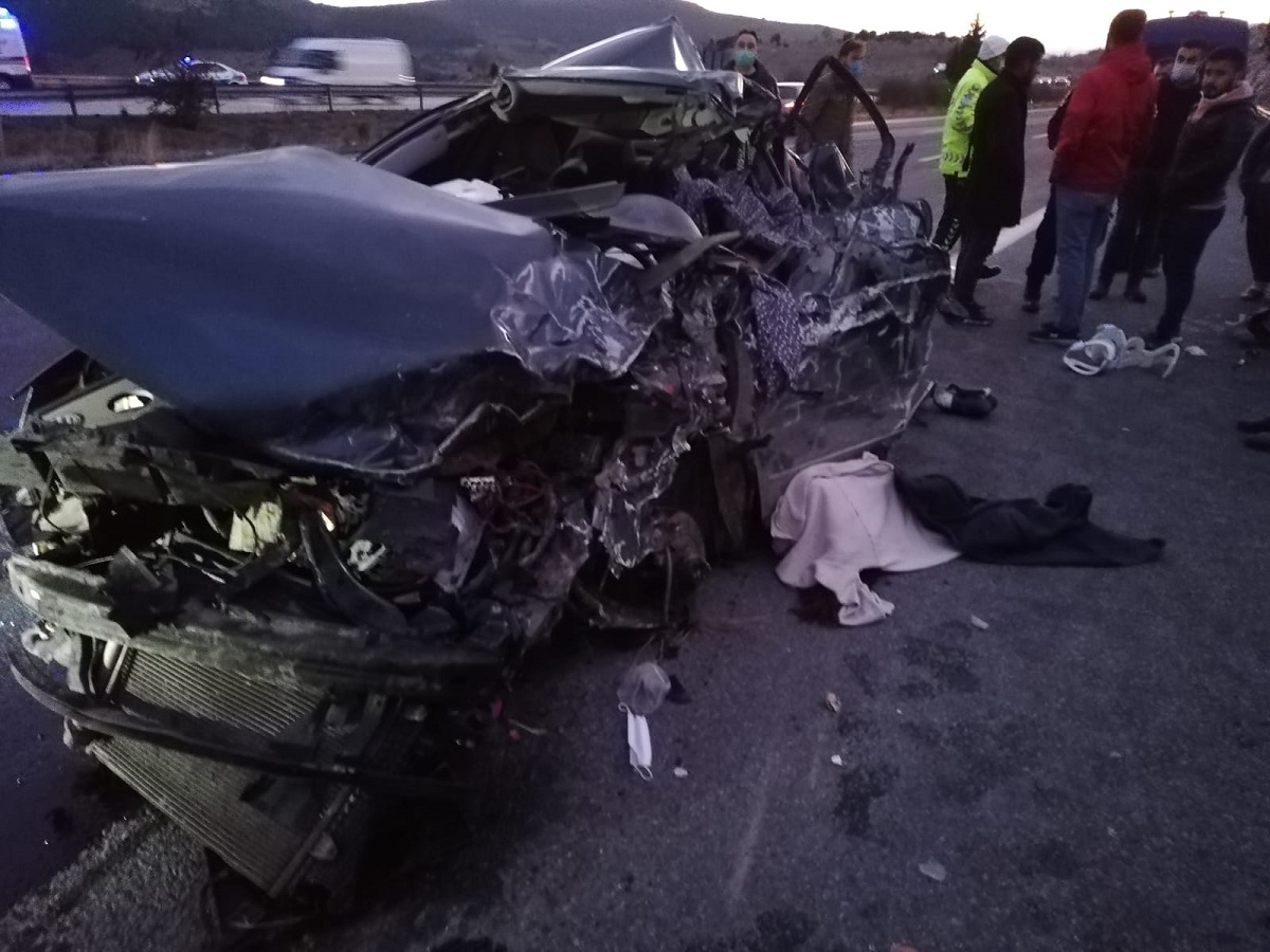 Son dakika: Tarsus'ta katliam gibi kaza: En az 5 ölü...