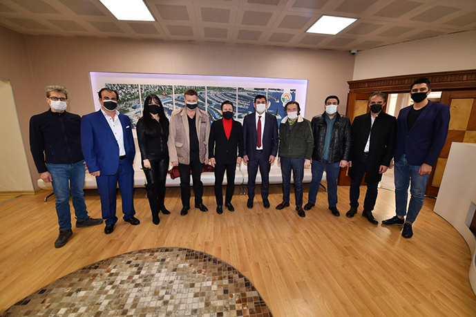 Yeşilçam’ın unutulmaz isimlerinden Tuzla Belediye Başkanı Dr. Şadi Yazıcı’ya anlamlı ziyaret!