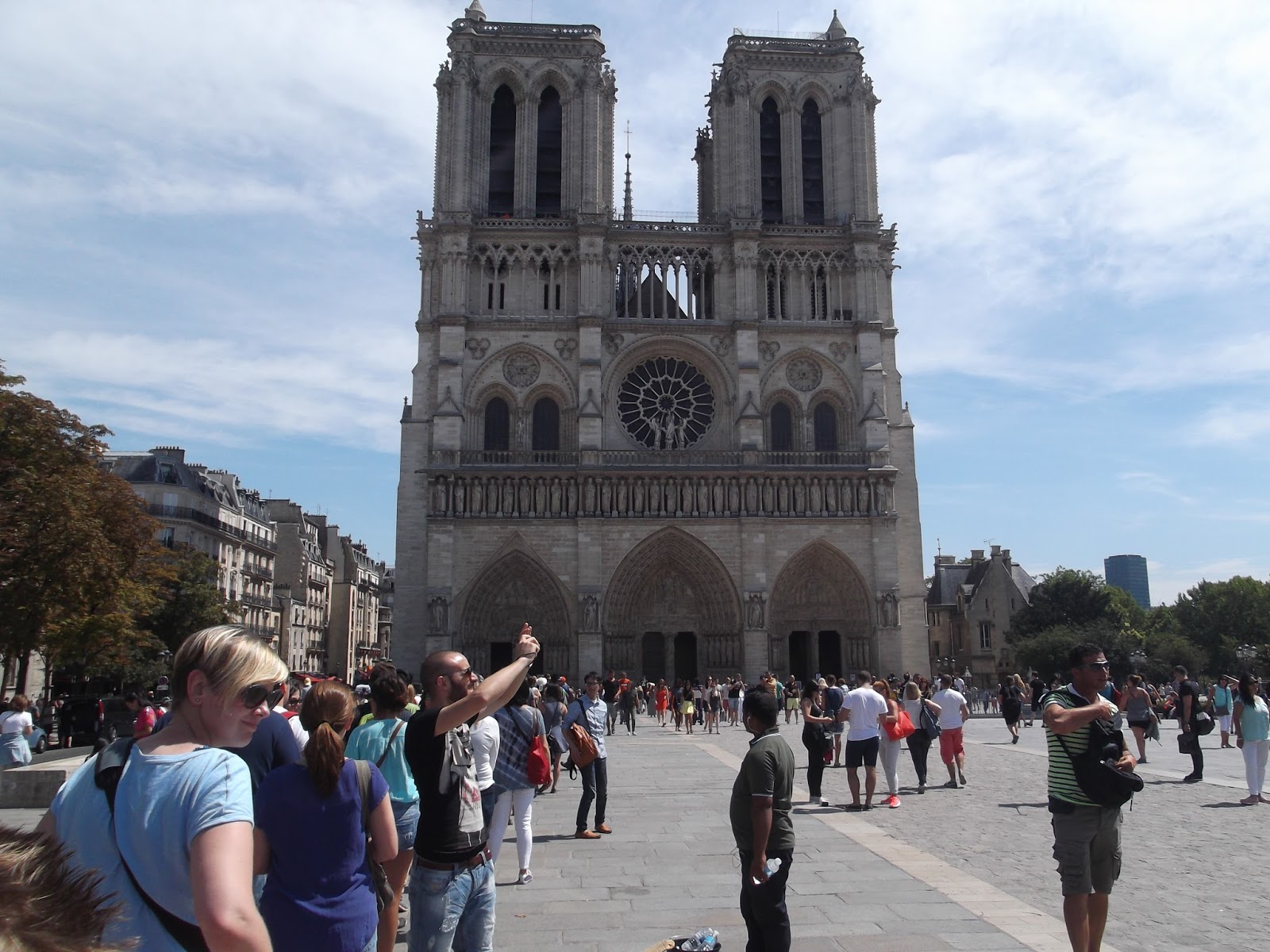 Rüyada Paris Görmek / Rüyada Parisi Görmek Tabiri