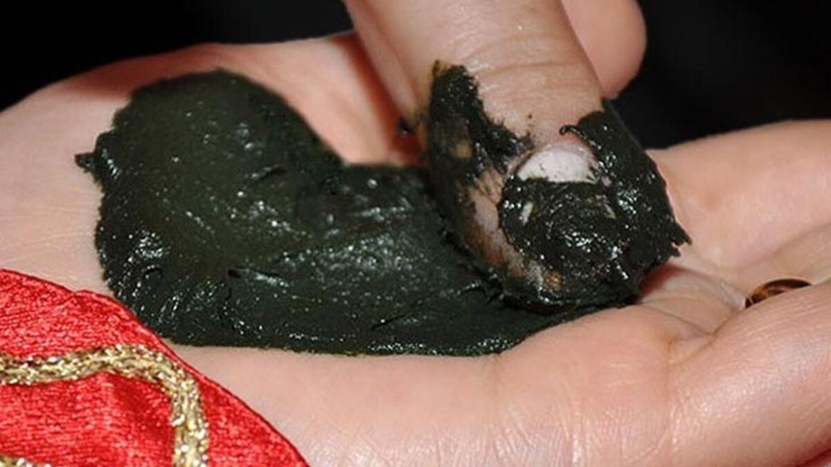 Rüyada Kınalı El Görmek