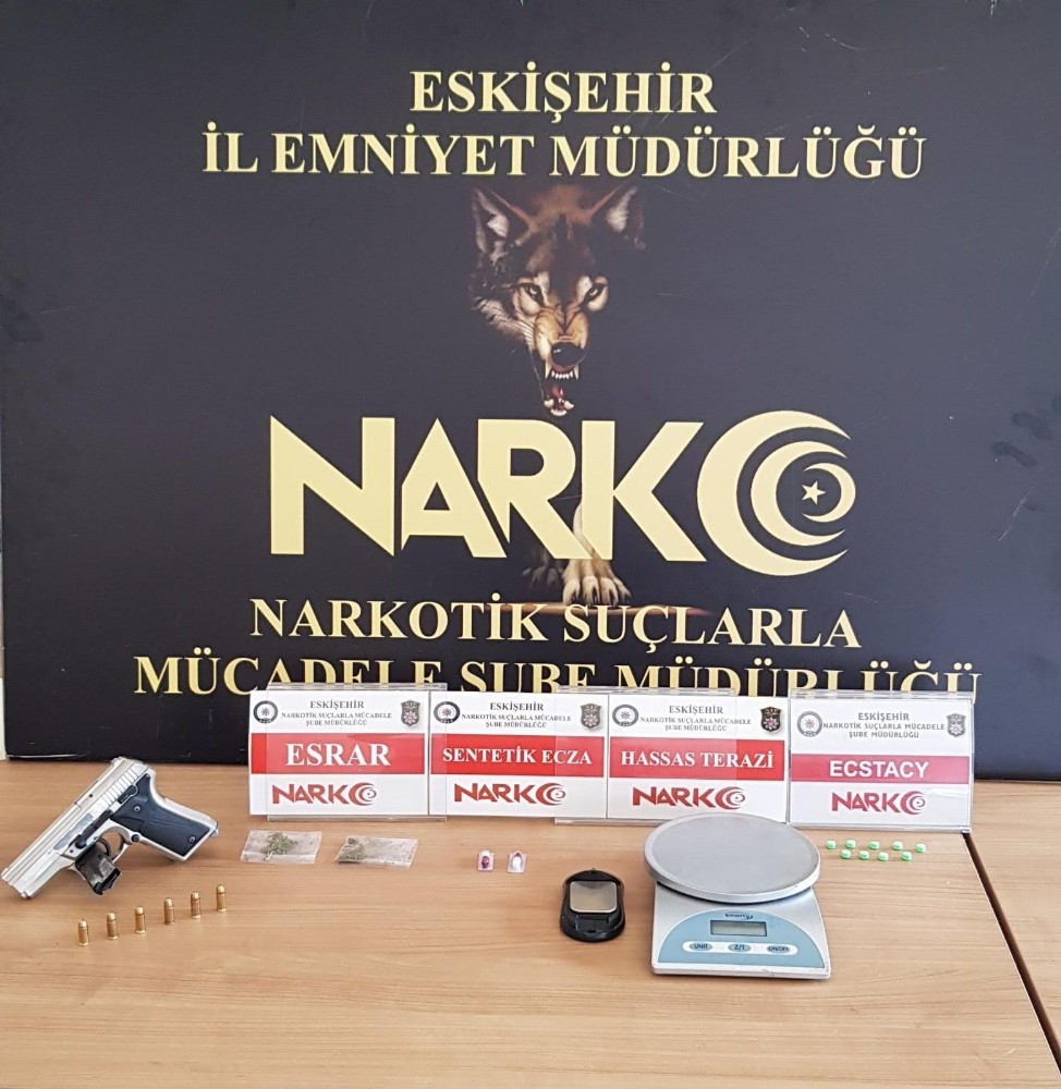 Eskişehir'de eş zamanlı uyuşturucu operasyonu: 6 gözaltı