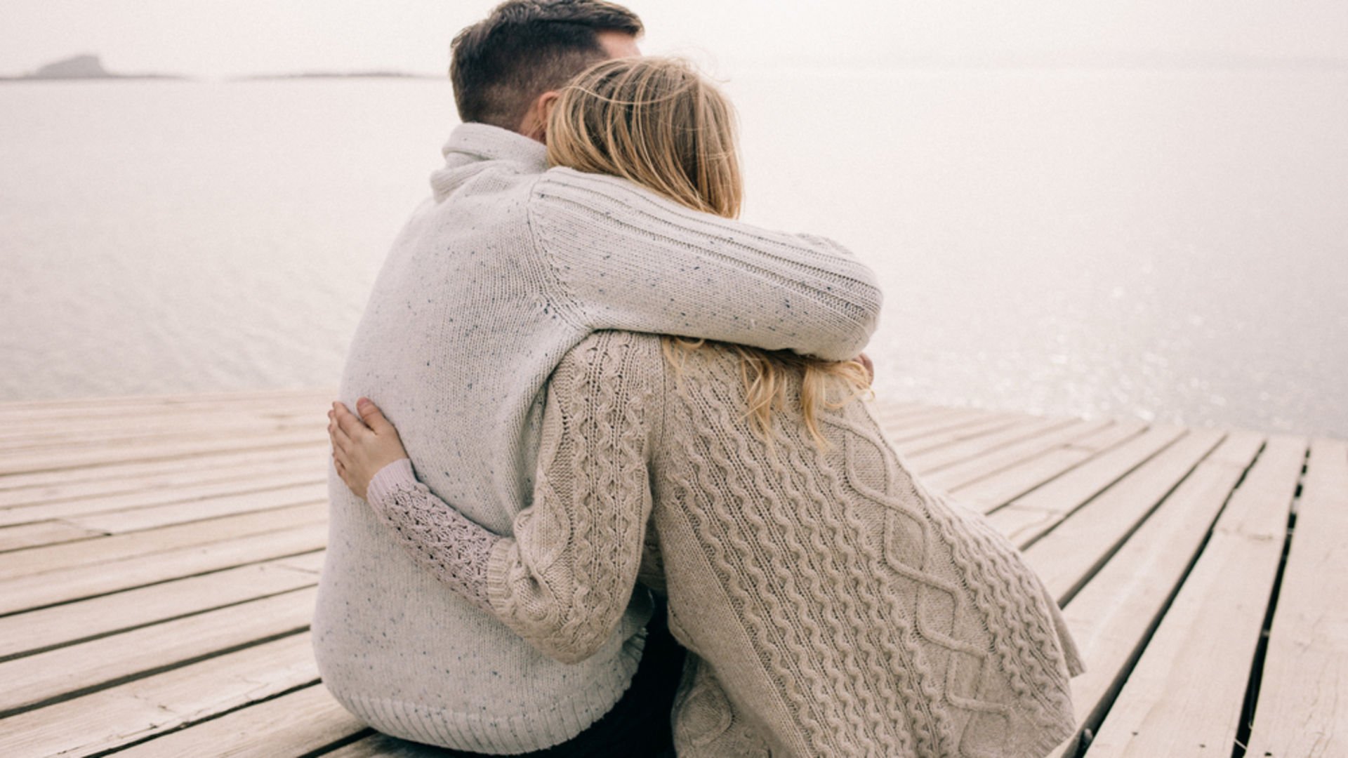 Rüyada Sarılıp Ağlamak