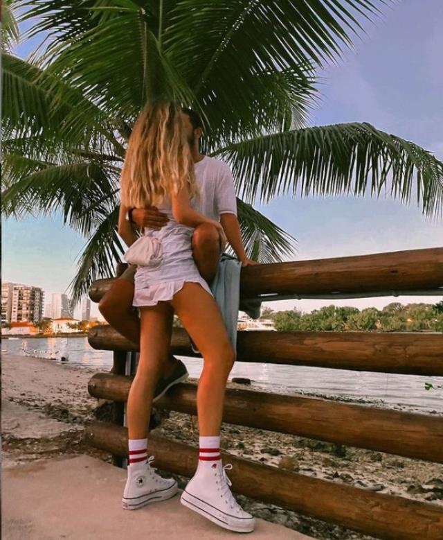 Şeyma Subaşı milyarder sevgilisinin teknesinde aşka geldi!